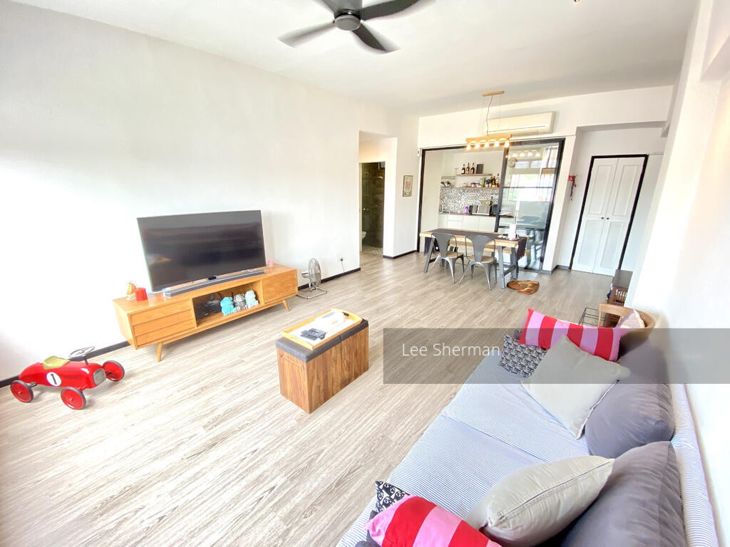 Sherwood Condo thumbnail photo